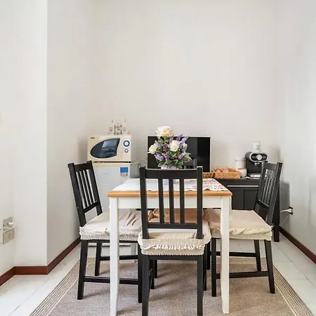Apartment Al Quadrilatero - Location